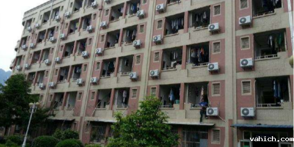 智慧校园中的taptap点点Ganme空调集中监控解决方案