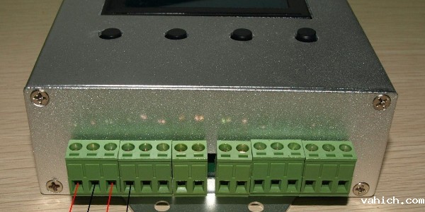 智能温湿度控制器